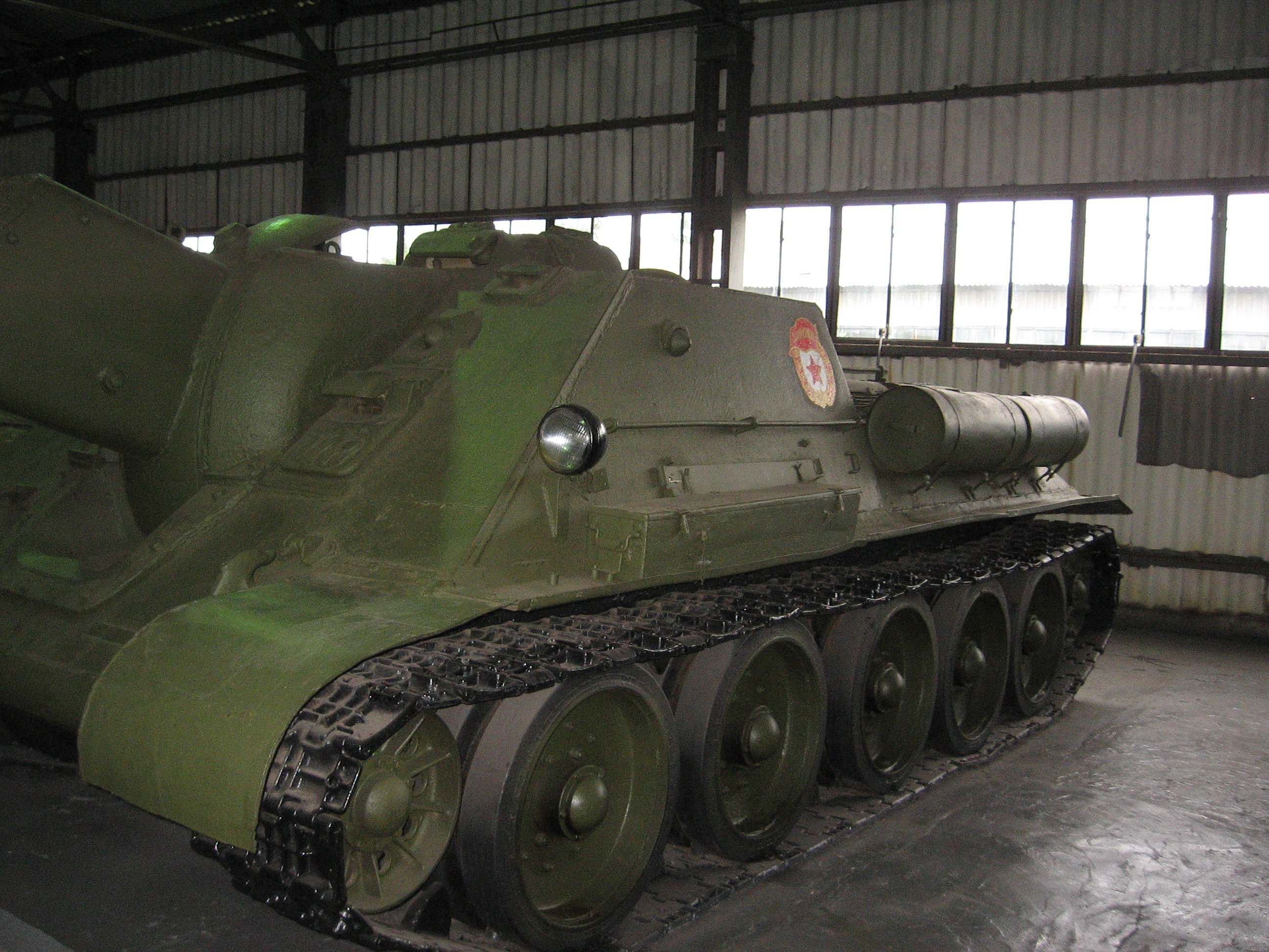 SU-122_Kubinka_8.jpg